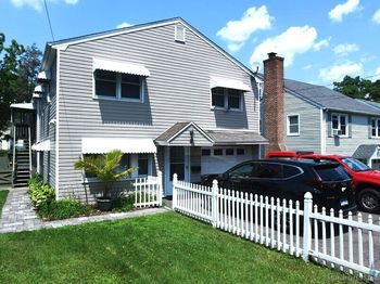 8 Crown Avenue