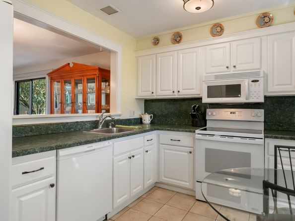 383 Sequoia Lane A, Stratford CT 06614