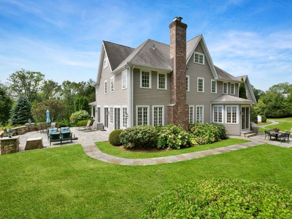 2 Longwood Drive, Redding CT 06896