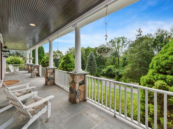 2 Longwood Drive, Redding CT 06896