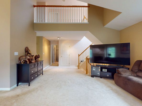 50 Katherine Court 50, Shelton CT 06484