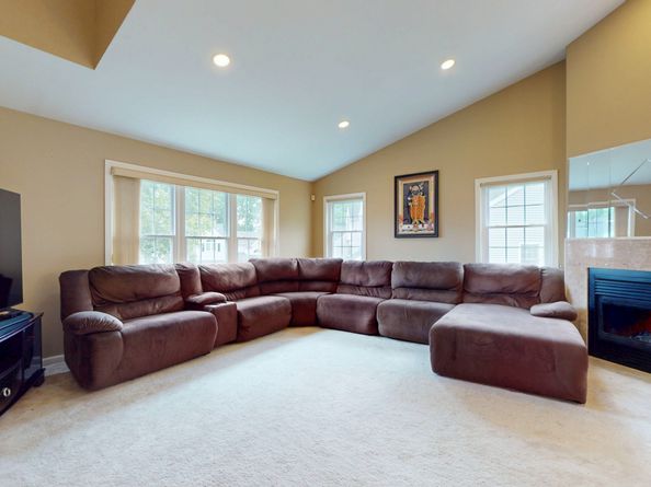50 Katherine Court 50, Shelton CT 06484