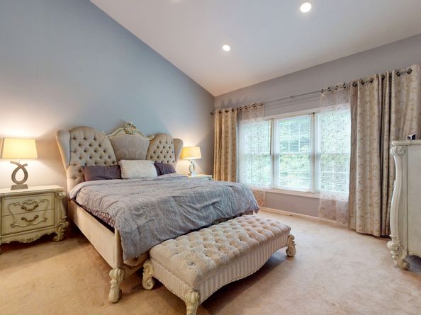 50 Katherine Court 50, Shelton CT 06484