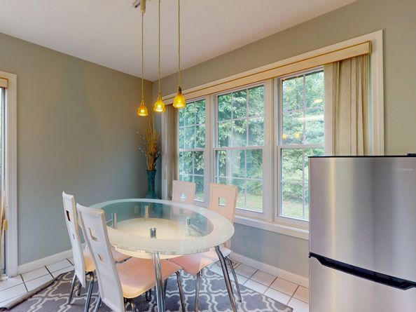 50 Katherine Court 50, Shelton CT 06484