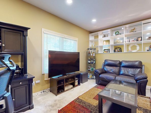 50 Katherine Court 50, Shelton CT 06484
