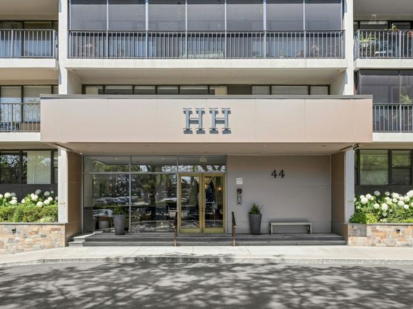 44 Strawberry Hill Avenue APT 12F, Stamford CT 06902