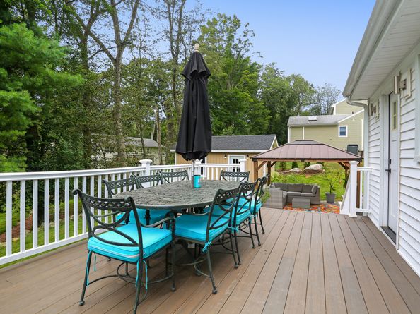 21 October Lane, Trumbull CT 06611