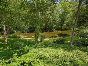17 Huckleberry Lane, Weston CT 06883