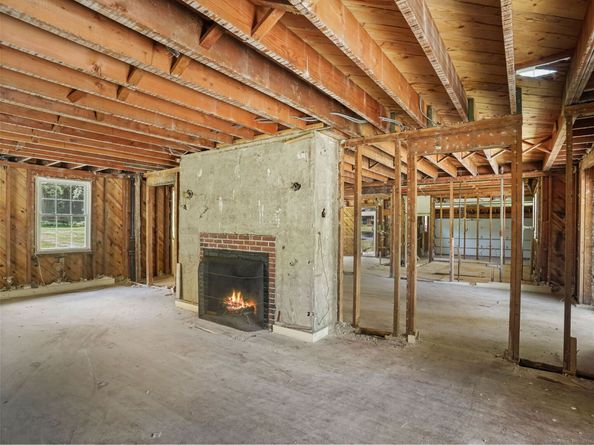 17 Huckleberry Lane, Weston CT 06883