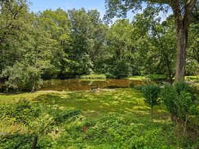 17 Huckleberry Lane, Weston CT 06883