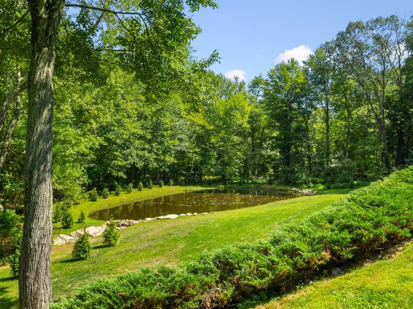 650 Laurel Road, New Canaan CT 06840