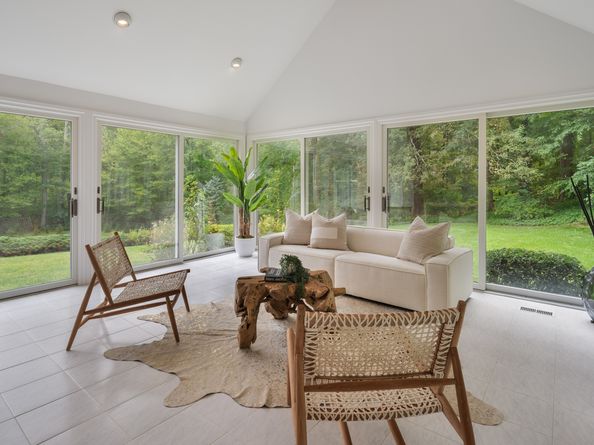 650 Laurel Road, New Canaan CT 06840