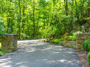 650 Laurel Road, New Canaan CT 06840