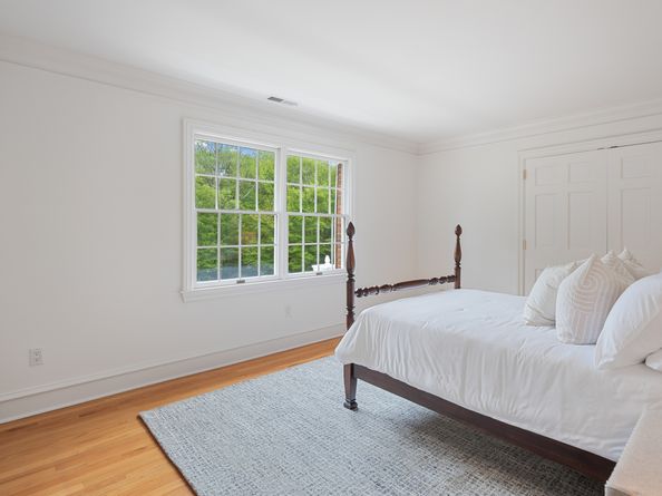650 Laurel Road, New Canaan CT 06840