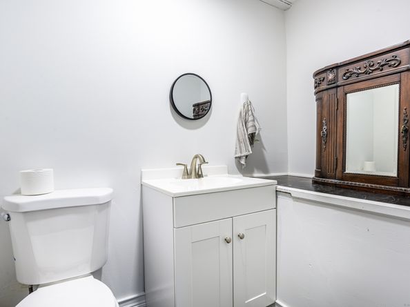 480 Shelton Road, Trumbull CT 06611