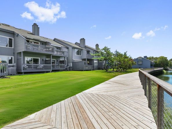 1 Island Drive 18, Norwalk CT 06855