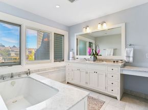 1 Island Drive 18, Norwalk CT 06855