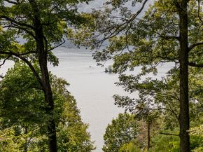 7 Sunset Drive, Sherman CT 06784