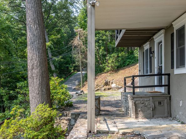7 Sunset Drive, Sherman CT 06784