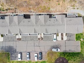 68 Stetson Place 68, Danbury CT 06811