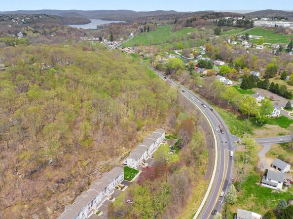 68 Stetson Place 68, Danbury CT 06811