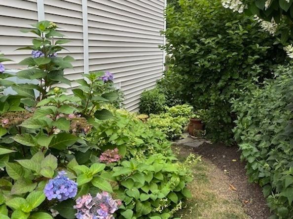 48 Bywater Lane 48, Bridgeport CT 06605