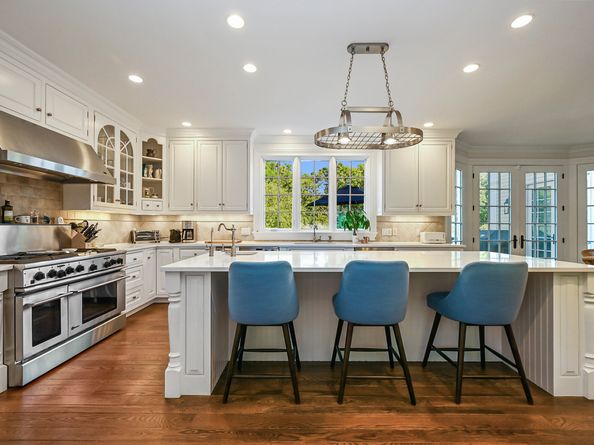 1084 Sturges Highway, Fairfield CT 06880