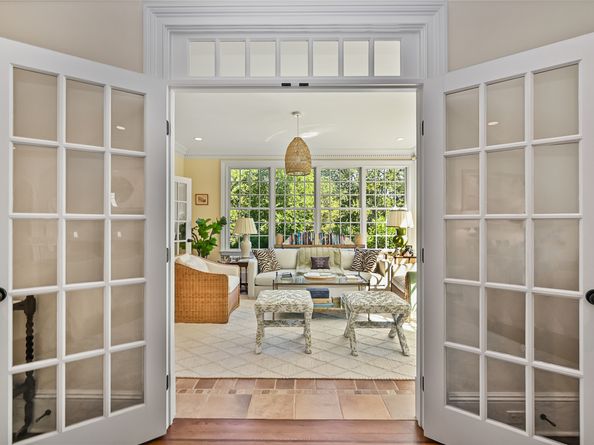 1084 Sturges Highway, Fairfield CT 06880
