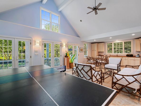 1084 Sturges Highway, Fairfield CT 06880