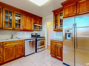 50 Glenbrook Road APT 4E, Stamford CT 06902