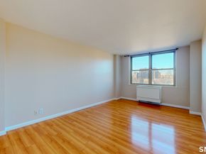 50 Glenbrook Road APT 4E, Stamford CT 06902