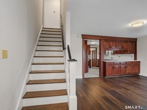 8 Raleigh Road, Bridgeport CT 06606