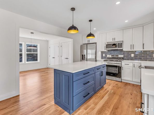 100 Tashua Road, Trumbull CT 06611