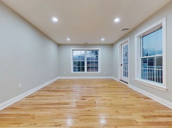 112 River Road, Shelton CT 06484