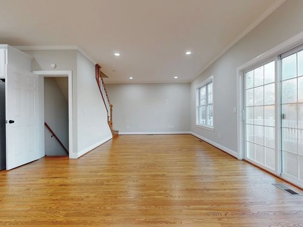 112 River Road, Shelton CT 06484