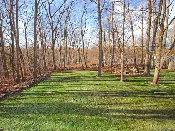 27 Osborn Lane, Monroe CT 06468