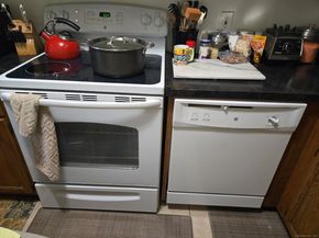 93 Spruce Street APT 11, Stamford CT 06902