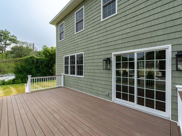 6 Walnut Ridge Court, Stamford CT 06905