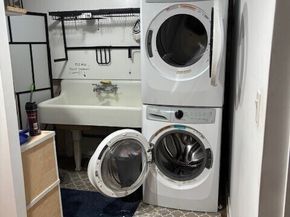 74 W North Street, Stamford CT 06902