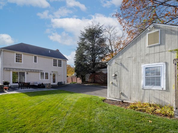 77 Maple Street, Darien CT 06820