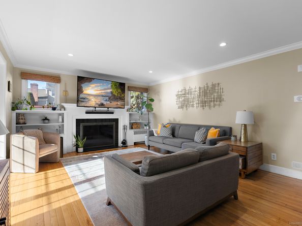 77 Maple Street, Darien CT 06820