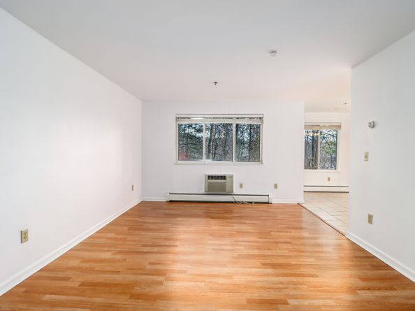 27 Rollingwood Drive 27, Brookfield CT 06804