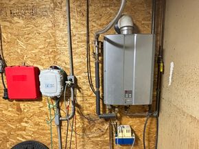 33 Walnut Tree Hill Road, Shelton CT 06484