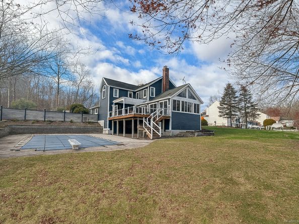 33 Walnut Tree Hill Road, Shelton CT 06484