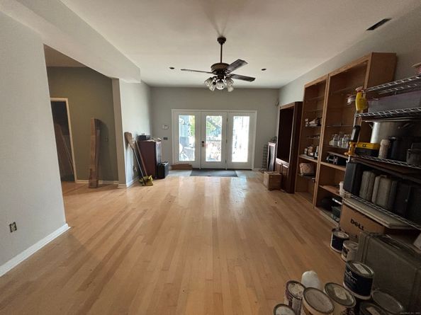 33 Walnut Tree Hill Road, Shelton CT 06484