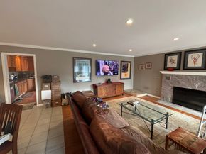 33 Walnut Tree Hill Road, Shelton CT 06484