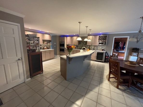 33 Walnut Tree Hill Road, Shelton CT 06484