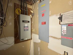 33 Walnut Tree Hill Road, Shelton CT 06484