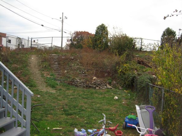 90 Tom Thumb Street, Bridgeport CT 06606