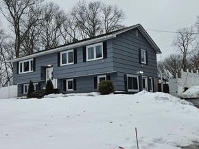 6 Chaucer Drive, Shelton CT 06484